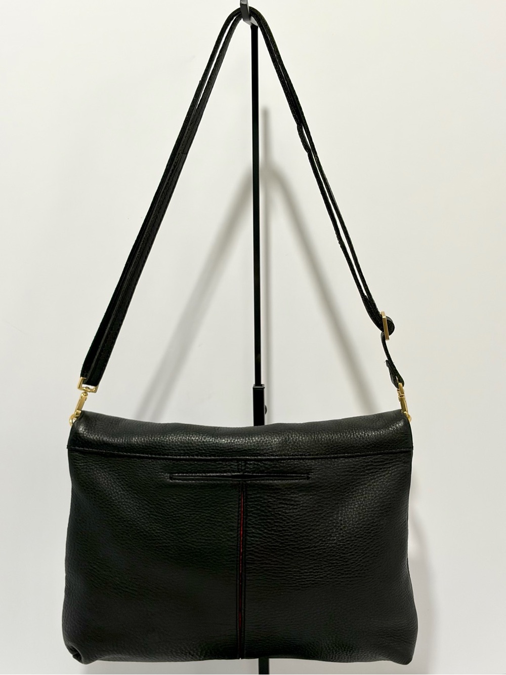 Hammitt VIP Large Crossbody Bag In Black Leather With Brushed Gold Hardware - Picture 5 of 12